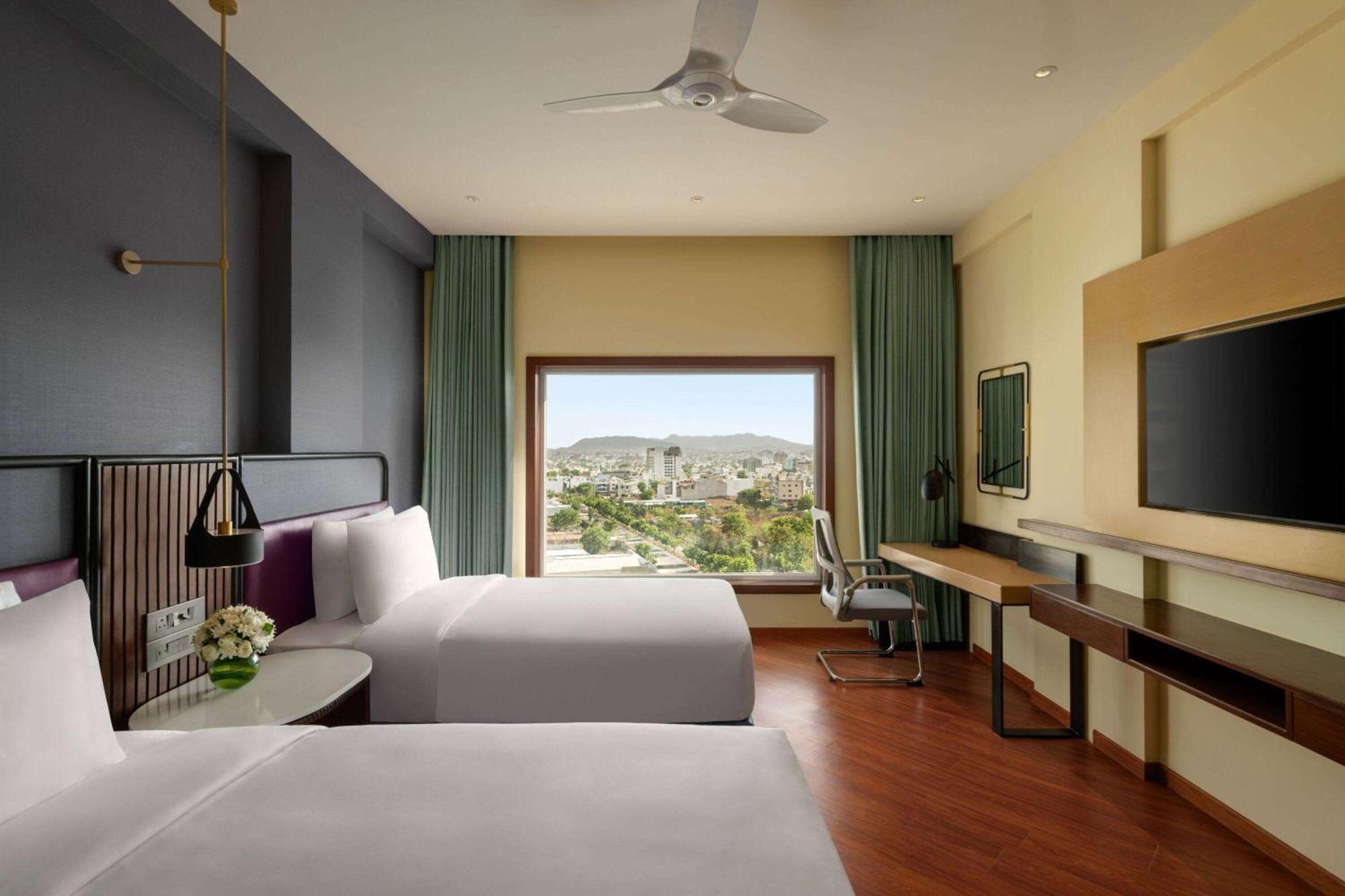 Ramada Encore By Wyndham Udaipur Roopnagar Экстерьер фото