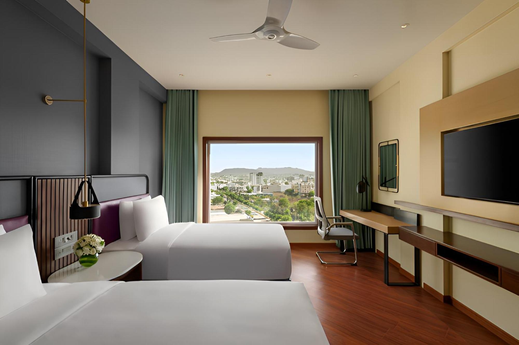 Ramada Encore By Wyndham Udaipur Roopnagar Экстерьер фото