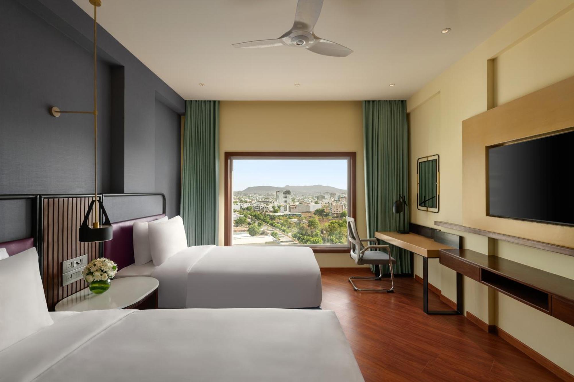 Ramada Encore By Wyndham Udaipur Roopnagar Экстерьер фото